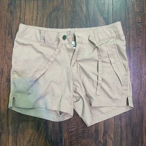 Magellan Dri-Fit Khaki shorts!!
